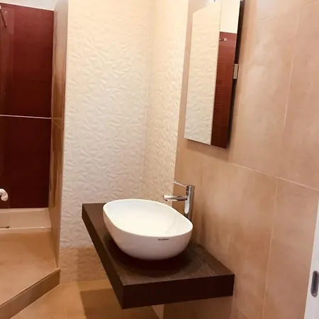 Antonella * 奥斯图尼